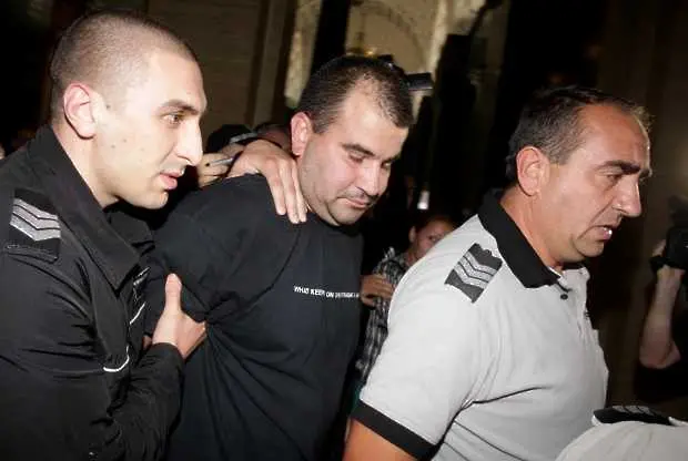 Таксиметровият шофьор, помел 12 души на Цариградско шосе, се призна за виновен